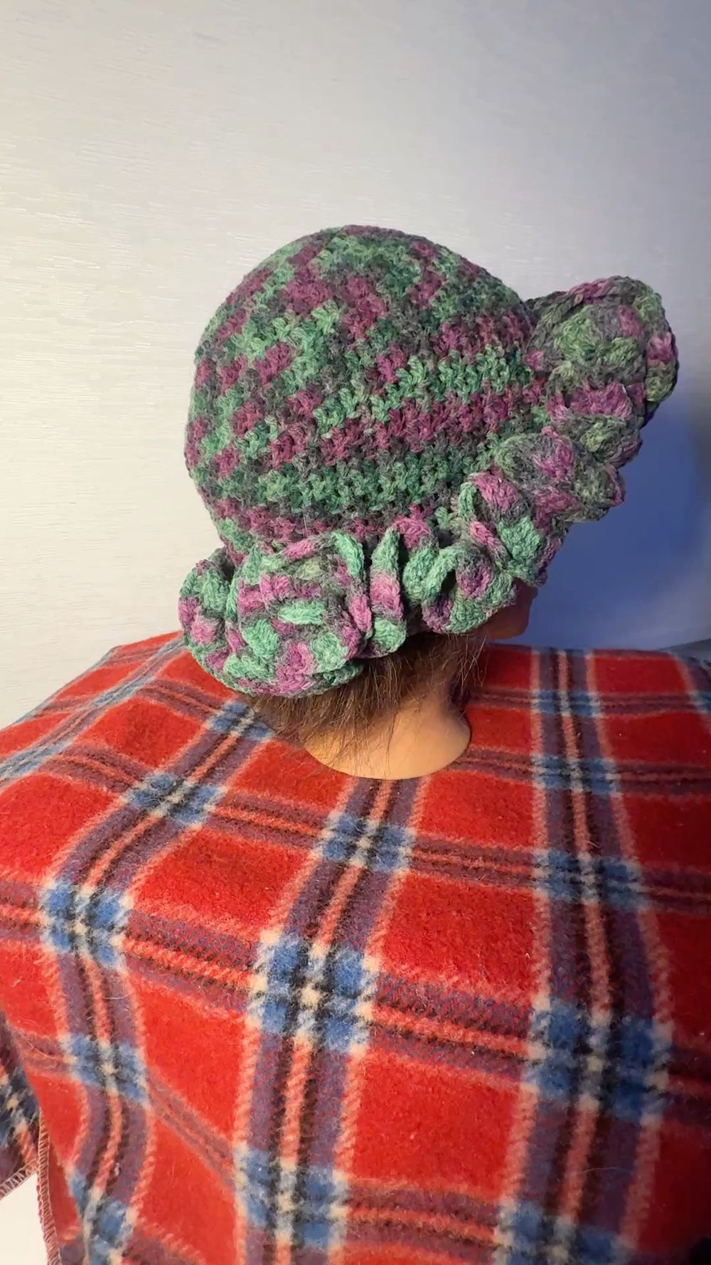 Ruffle Bucket Hat - Variegated Green & Magenta