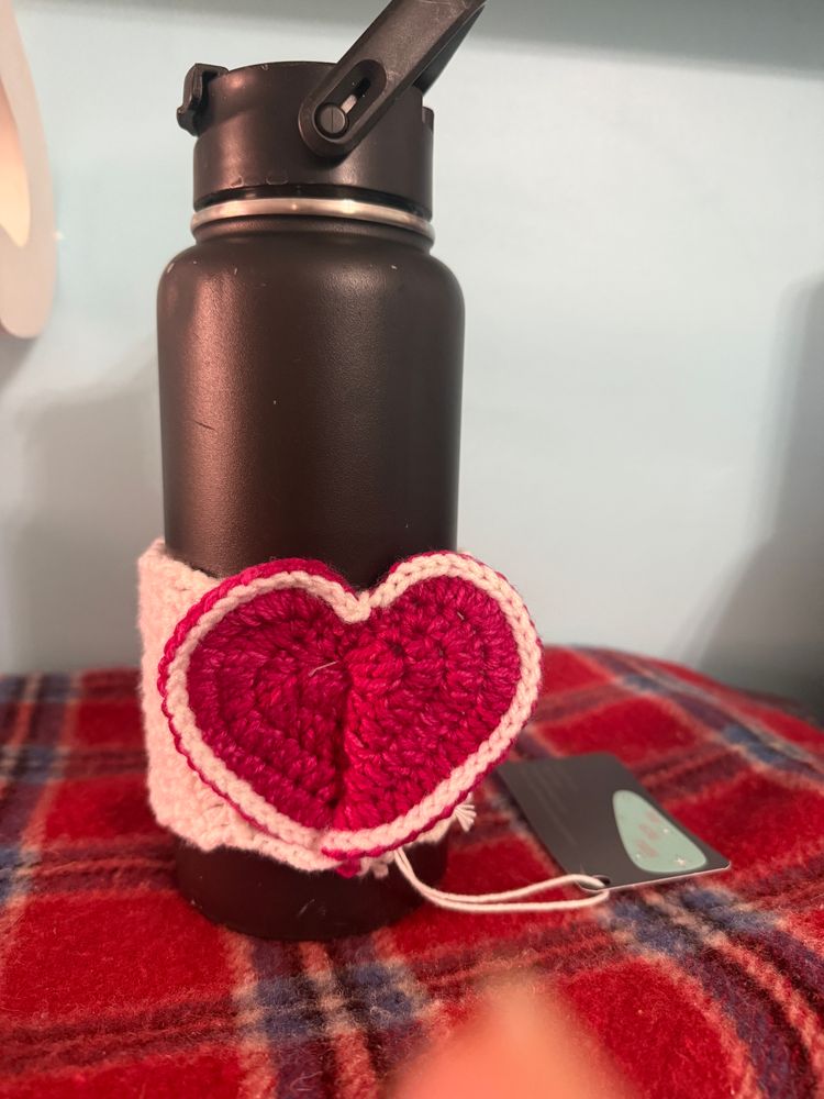 Mug Warmer - Pink Heart with White Trim